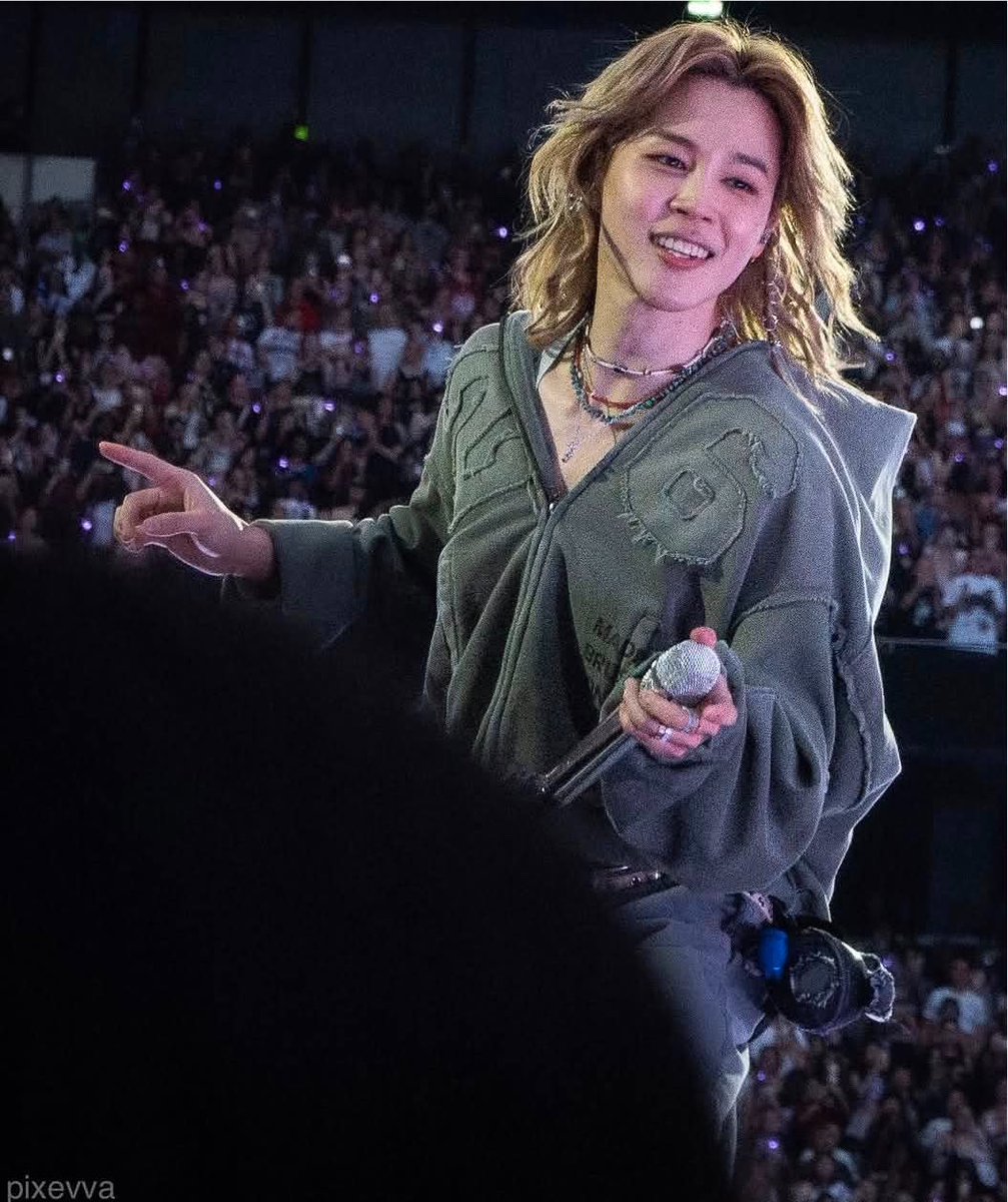 JiminLatinoFB's tweet photo. La fancam en instagram de Jimin en NORMAL ha superado 15.9 millones de vistas 🫣😱 es actualmente la fancam más vista en instagram de Bighit.

Mientras en TikTok su fancam, también ha cruzado los 2 millones de vistas y se acerca al un millón de likes ✨no importa lo que haga, Jimin siempre tiene éxito en todo lo que hace.

CONGRATULATIONS JIMIN