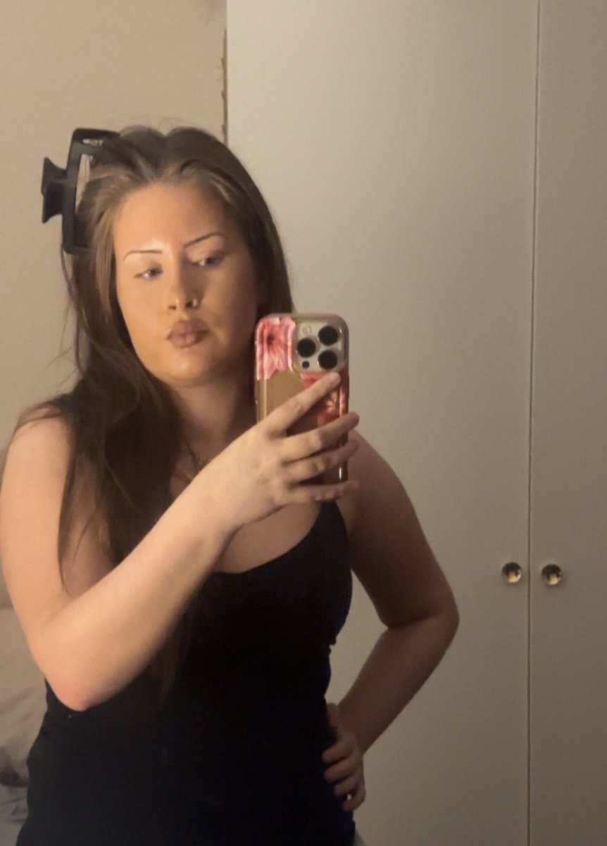 Coco100htn's tweet photo. Dina pengar ser så mycket bättre ut på mitt konto, betala mig eller försvinn 🤫
Har inte tid för fattiga losers 🤮
Paypig femdomswe svenskgudinna pengaslav förnedring humilation footslave swesub https://t.co/JHX9YQ1kfS
