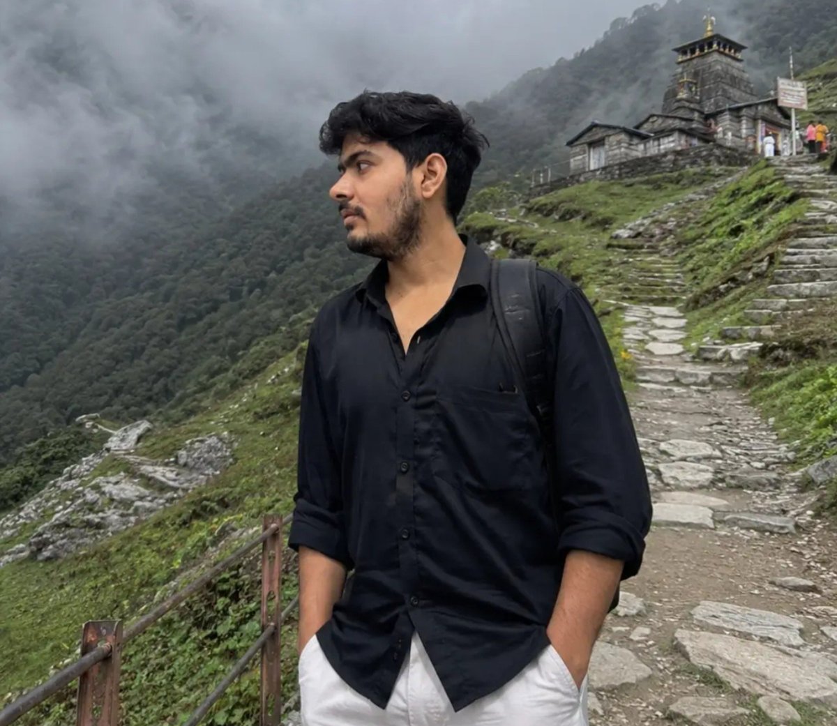 VoiceOfBrahmins's tweet photo. अब NEET Aspirant .@Harshdubey9956 को भी आरक्षण, कटऑफ एग्जाम फीस और स्कॉलरशिप जैसे विषयों पर। अपना अनशन शुरू कर देना चाहिए।

माहौल अच्छा है जनता का साथ भी मिलेगा और सरकार और नेता अभिनेता, पत्रकार सबकी असलियत भी जाहिर हो जाएगी। कि सवर्ण समाज के साथ कौन है और कौन नहीं। https://t.co/djQraDNYMX