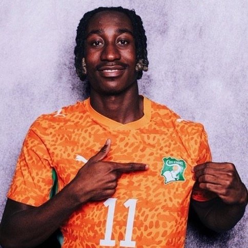 Brahmzy_jnr's tweet photo. 🚨🚨💣 BREAKING: REAL MADRID'S NEW BID FOR YAN DIOMANDE IS SET TO BE ACCEPTED BY RB LEIPZIG.

TOTAL PACKAGE: €120M.

DEAL ALMOST DONE.

 [Santi_J_FM] https://t.co/43JhqwpSvA