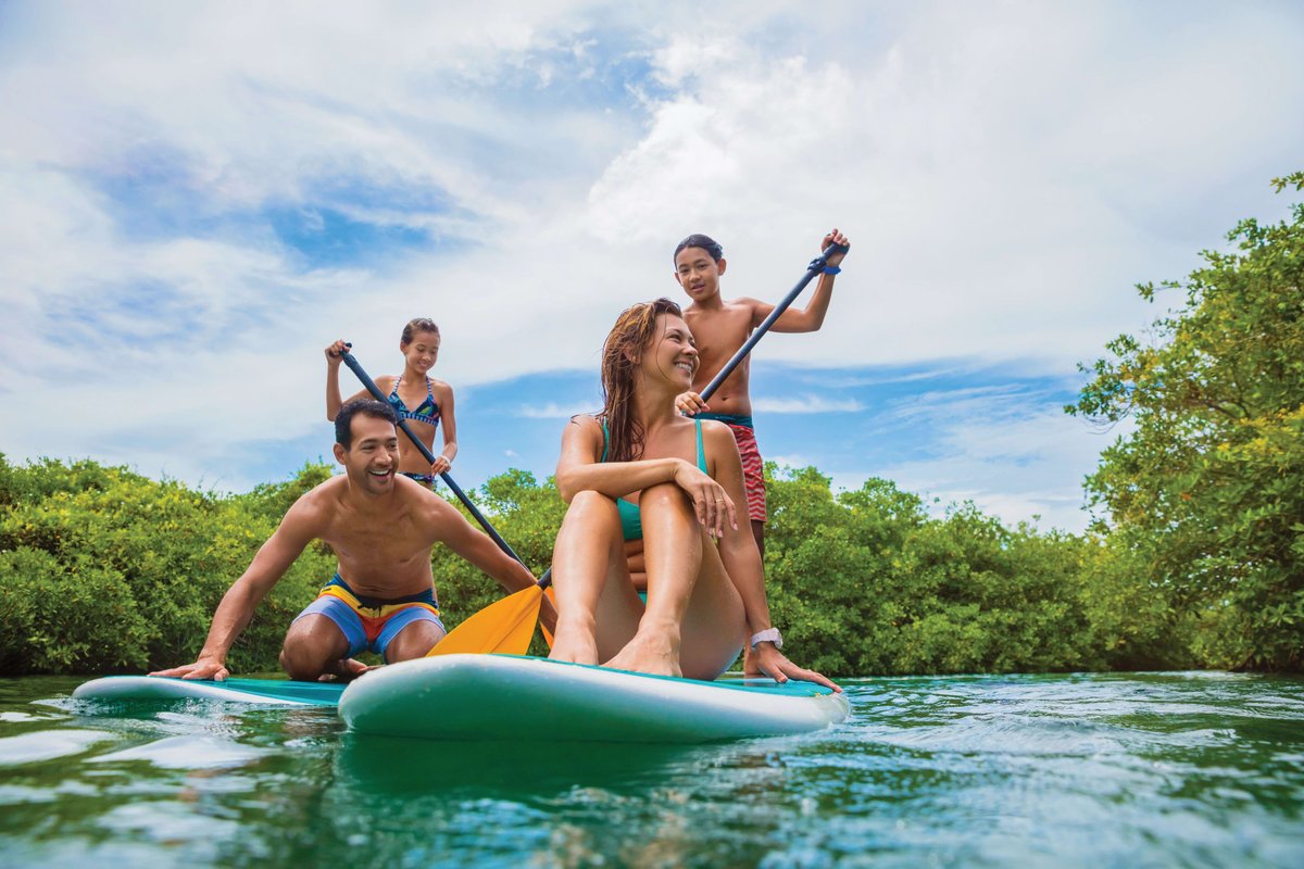 AvonTravelAgent's tweet photo. ☀️Adventure awaits! From Tampa to Miami, experience island hopping, Perfect Day at CocoCay, and the new Royal Beach Club Paradise Island! Contact me to book your 2026-2027 Seasonal Caribbean sailings now and dive into the hottest getaways yet! #RoyalCaribbean #CaribbeanGetaways https://t.co/ULuJlQ1wKS