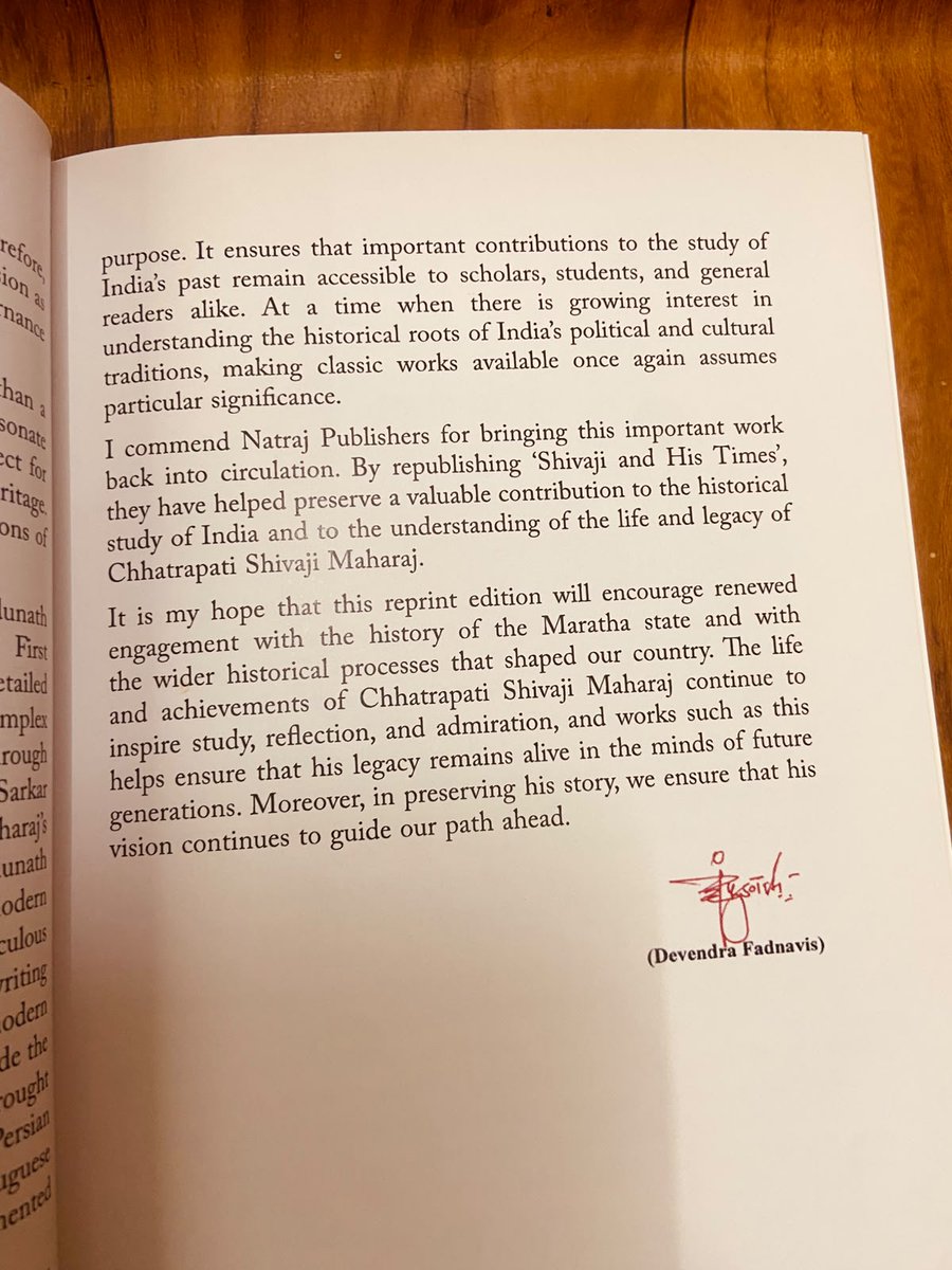 PadhegaIndia_'s tweet photo. #NewBookAlert 🪷
Presenting the much acclaimed and recommended book: Shivaji And His Times (First Published in 1919) by Sir Jadunath Sarkar, foreword by Devendra Fadnavis (@Dev_Fadnavis), published by  @NatrajBooks.
#BuyOriginal 💮 #BuyFromPI
Order 👉https://t.co/q6VHKPxsNO https://t.co/w8dBkOiKWU
