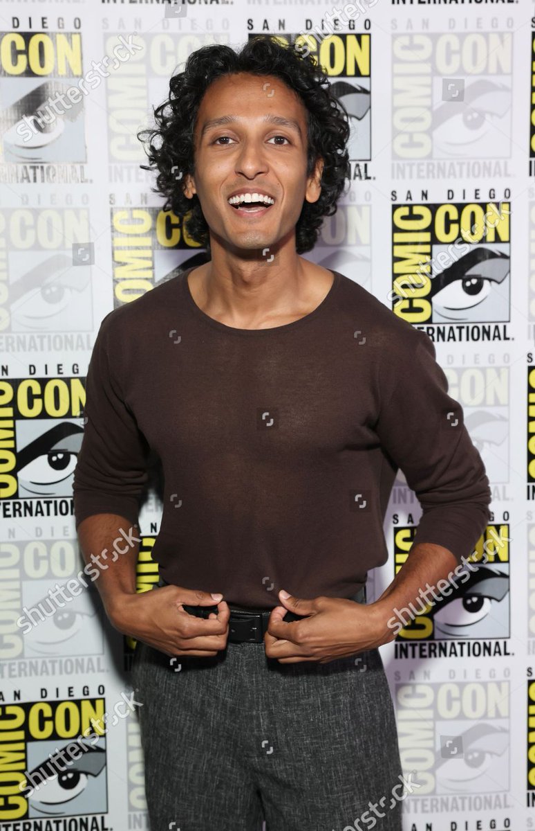 AZamanUpdates's tweet photo. yes please, wear more seethrough shirts in front of flash cameras, athank you 

#tvl #sdcc2026 #assadzaman https://t.co/X74NrUJKQX