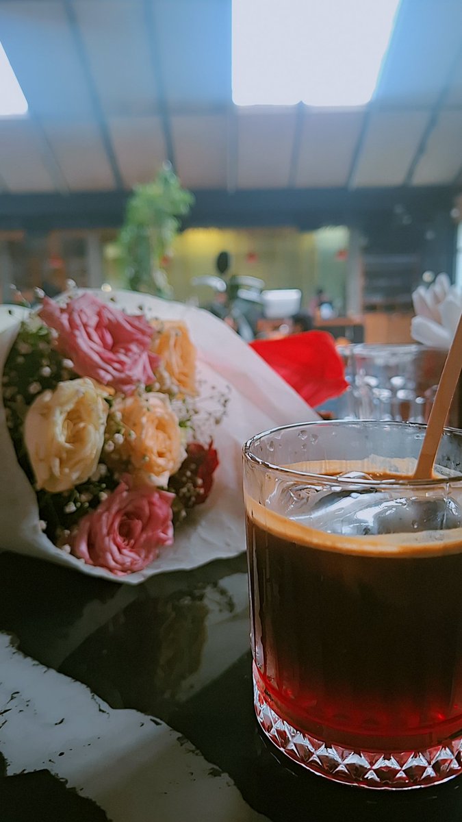 Meshwa777's tweet photo. Flowers make me happy 🌸🩷 https://t.co/ZYCIFfsOqZ