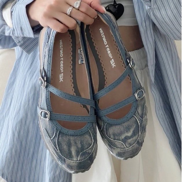 mintchocored's tweet photo. MIZUNO MARY JANE EMANG SECAKEP ITU?? 😍🤏🏻 https://t.co/PJA9ytm6e9