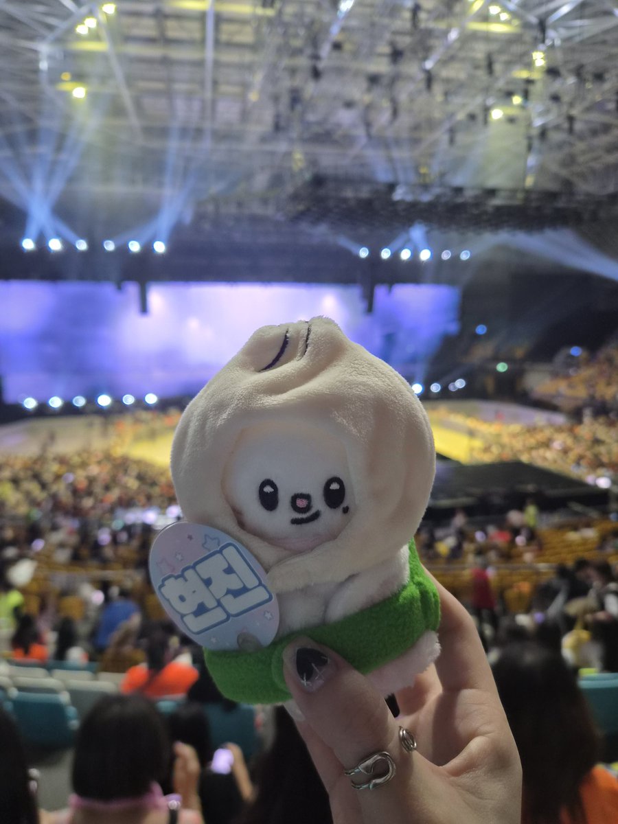 neonlemoneon's tweet photo. 가보쟈고 https://t.co/C7kboZMO4k