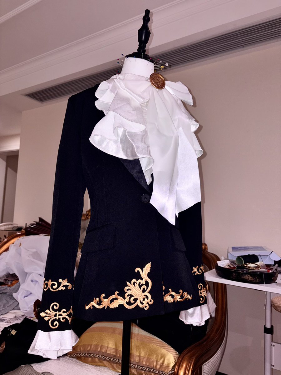 foresta_noire's tweet photo. WIP, unused B2 Jeanne Elegant Outfit https://t.co/t6e6hArbBs