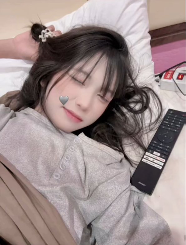 hdtqvvjnpafh2k's tweet photo. พรุ้งนี้เจอกัน พิษณุโลก 👋
#สาวสอง 
#พิษณุโลก https://t.co/8Cjy555QmU