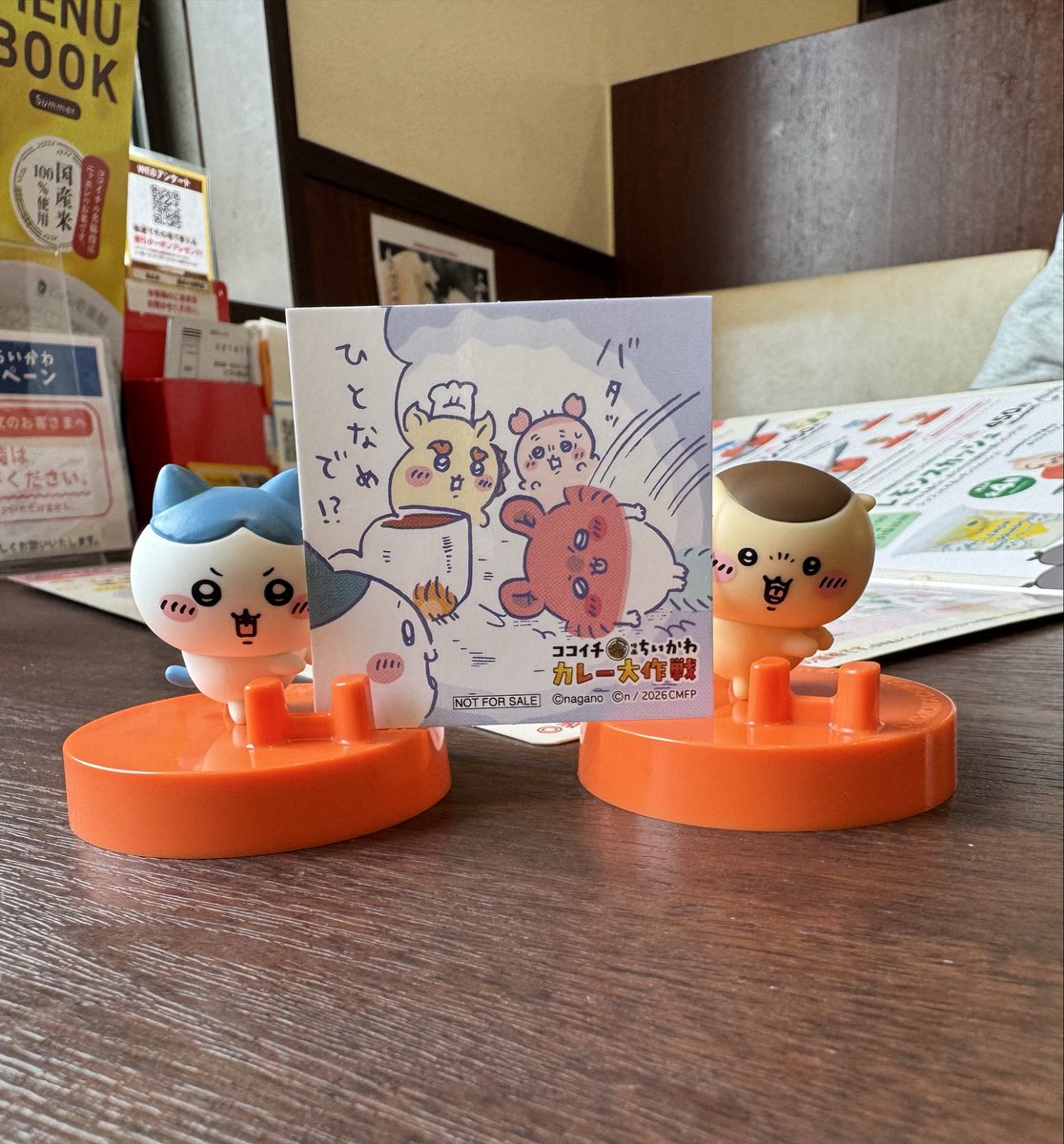 rubijirou's tweet photo. 映画ちいかわ人魚の島のひみつを見てまいりました！
原作を見てたけどやはりプリケツに笑ってしまいました。
家族召喚で特典2個

結果は…

無事ハチワレをゲット！！！
もう１つはくりまんじゅう…

あれ？なんかデジャヴが…💦

#ちいかわ 
#人魚の島のひみつ https://t.co/WDKhUkTs52