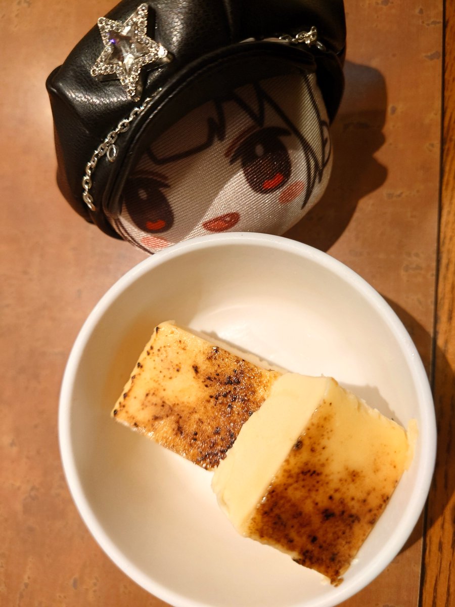 rollnz2341's tweet photo. カタラーナだよ https://t.co/TYOk3N0UCO