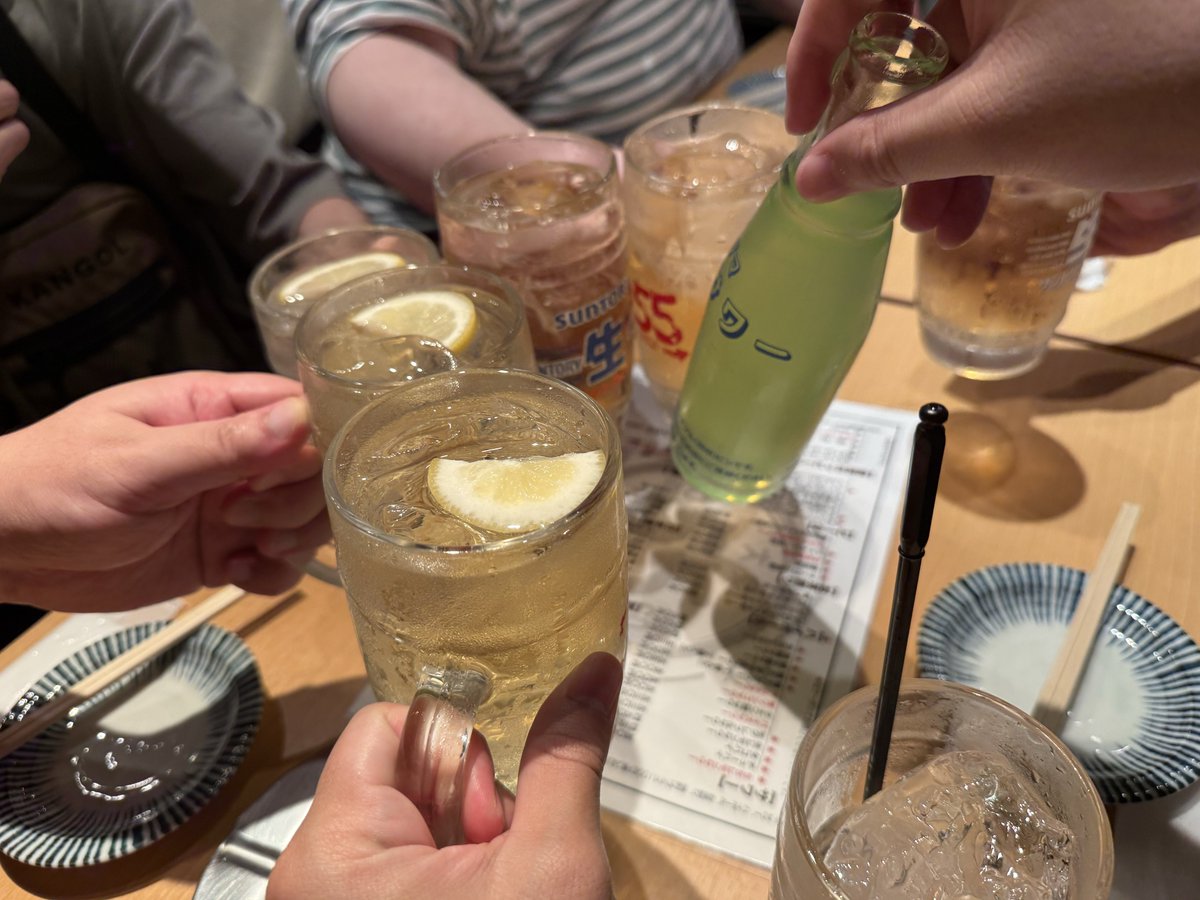 _dAzR6's tweet photo. にじ！！ https://t.co/qRxn5Cx6Kc