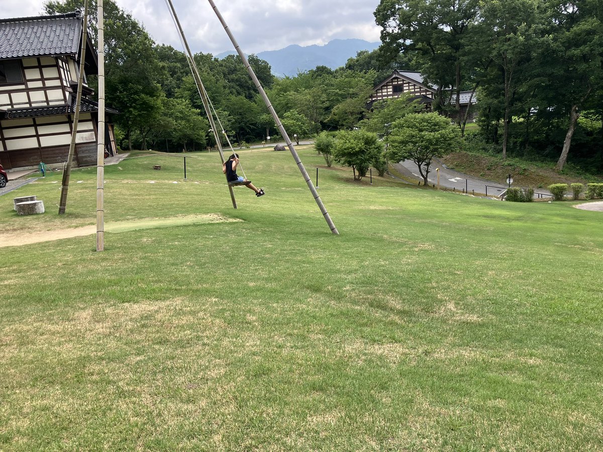 wattan072's tweet photo. いくつになってもブランコは楽しい！
あると思います( *˙ω˙*)و https://t.co/s4wh7sBjwT
