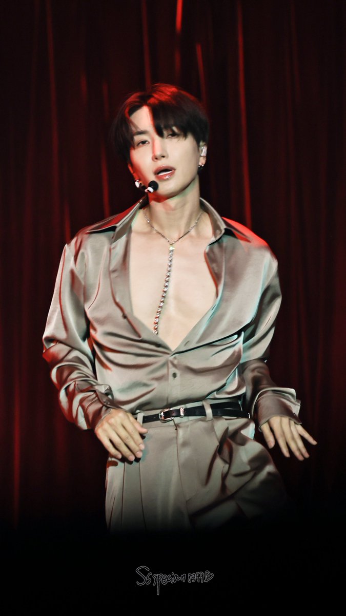 Ssspecial1004's tweet photo. 260725 [1983] 83z Fancon Day 2

𝓑𝓪𝓭 𝓝𝓪𝓶𝓮🖤
@special1004 
#83line #superjunior83z
#leeteuk #이특 #박정수 https://t.co/6nSECg25eX