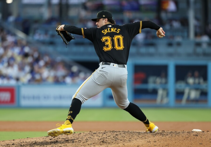 GyopoPicks's tweet photo. Another banger day yesterday lets keep it rolling
MLB Plays today:

Michael Wacha U 5.5 Strikeouts (5)
Foster Griffin O 17.5 Outs (18)
Robbie Ray O 15.5 Outs (18)
Eury Perez O 5.5 Strikeouts (6)
Sonny Gray O 4.5 Strikeouts (5)
Ryan Weathers U 6.5 Strikeouts (4)
Tanner Bibee U 4.5 Strikeouts (3)
Paul Skienes O 6.5 Strikeouts (8)
Shota Imanaga O 17.5 Outs (18)
Sean Burks U 5.5 Strikeouts (5)
Yoshinobu Yamamoto O 6.5 Strikeouts (8)

BIG SLATE LOTS OF STARS OUT TO PLAY LETS MAKE SOME MONEY !!