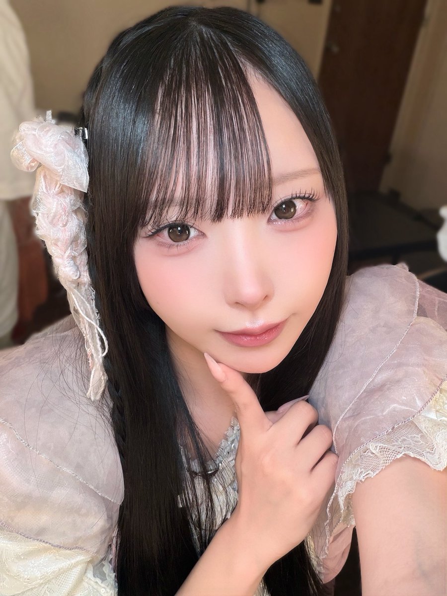 MM____saki's tweet photo. 起きてるー？ https://t.co/EVIpyPI6UR