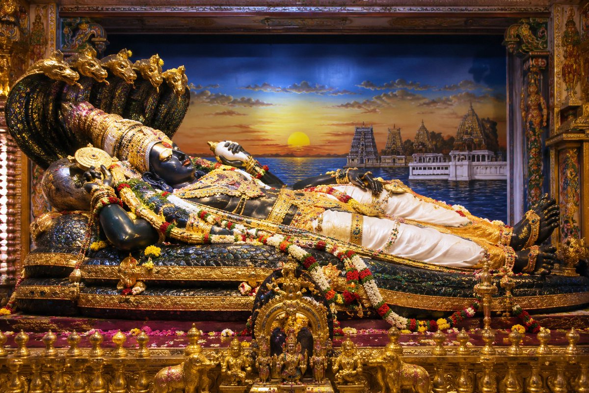 Simran__Kumari's tweet photo. 🕉️🙇‍♀️ Devshayani Ekadashi 🙇‍♀️🕉️
– The Day the Universe Teaches Us the Meaning of Divine Trust

According to Sanatana Dharma, on Devshayani Ekadashi, Lord Vishnu enters Yoga Nidra upon Adi Shesha in the Kshira Sagara (Ocean of Milk). This is not ordinary sleep—it is a state of supreme awareness, perfect balance, and divine consciousness.

Even while resting, Lord Vishnu continues to sustain and protect the universe. His Yoga Nidra reminds us that true strength is not found in constant action alone, but also in inner peace, patience, and unwavering faith.

For devotees of Sri Ranganathaswamy, who is the reclining form of Mahavishnu, this day is especially sacred. His serene posture is a timeless reminder that the Divine is always watching over creation, even in profound stillness.

As Chaturmas begins, may we also pause, reflect, let go of ego and negativity, and awaken the divinity within ourselves.

Jai Shrihari. 🙏

#ShriGitaJi
#HariShayaniEkadashi #Ranganathaswamy #SanatanaDharma