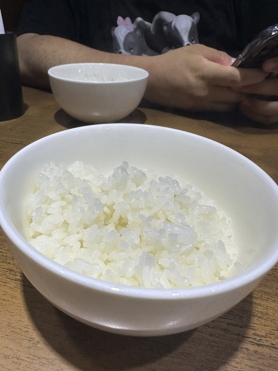 _K_n2_'s tweet photo. 無料ライスが特盛ではなく、船長タコギレ https://t.co/W01SgSYTSd