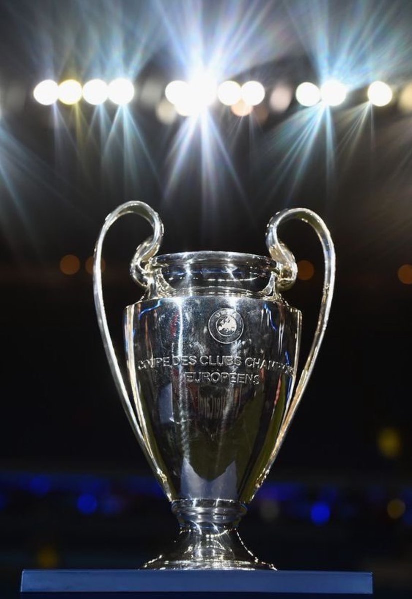 UtdplugF8's tweet photo. Manchester United please bring the fourth one home 🙏 https://t.co/ZnHauGkOF0