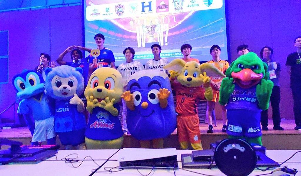 masaki777hata's tweet photo. 3日間で11階のeスポーツ会場に3,000人以上の方に来場していただきました。
関係者の皆さまありがとうございました。

ようかく撤収や機材のチェックも終わり一安心☺️
来週末は豊橋‼️
#eスポーツ
#パルちゃん
#アロッチ
#蹴っとばし小僧
#アスルくん
#ジュビロくん
#ふじっぴー https://t.co/YGPqqFVnbr