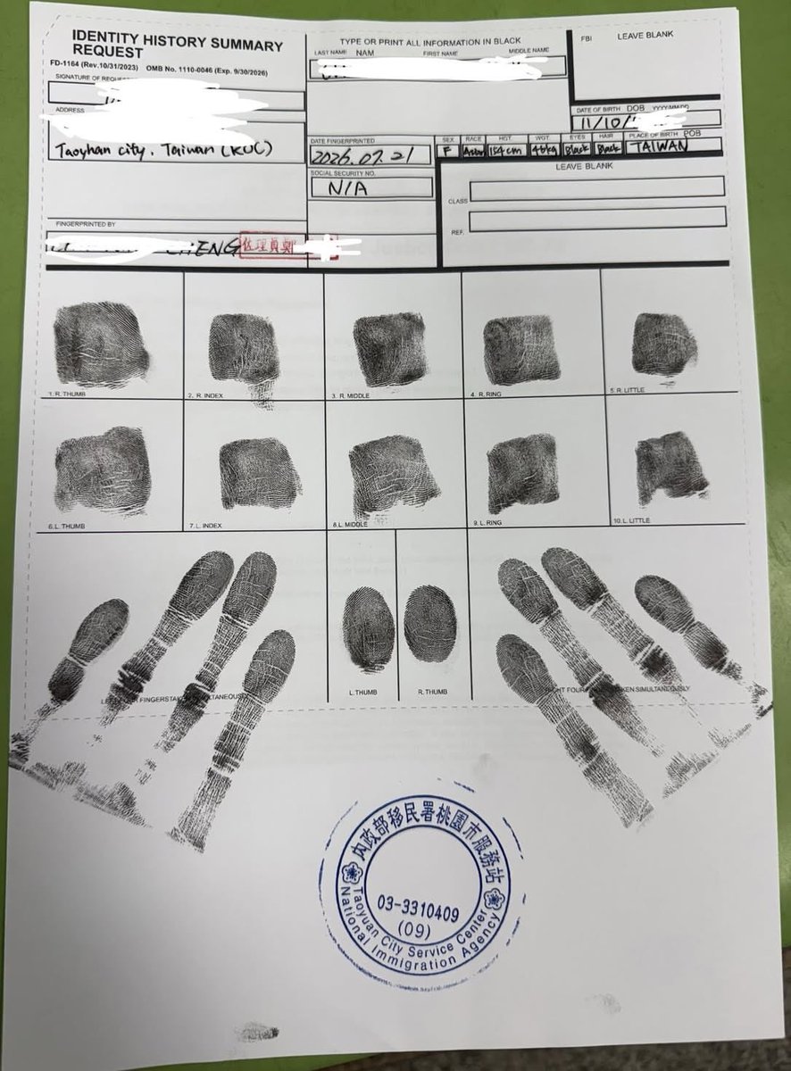 revengetwboy's tweet photo. What can fingerprints be used for?
指紋可以拿來做什麼？
有鄉民在翠分享了自己的指紋
「I don‘t know what a image can do.
我不理解只是個照片能幹嘛」
https://t.co/dRoFNmAFnf https://t.co/T0KaVMgS26