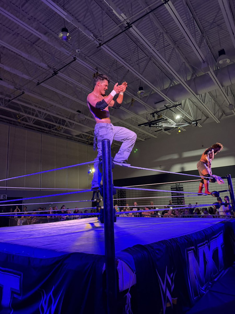 LexyHenke's tweet photo. Still thinking about this match in #nxtftpierce #Nxtfortpierce @tatewilderwwe @HankWalker_WWE @TankLedgerWWE and EK Prosper vs the Birthright… it was AWESOME. Totally main event/ PLE Worthy. These are the next big names ❤️ https://t.co/qqQDamhSLL