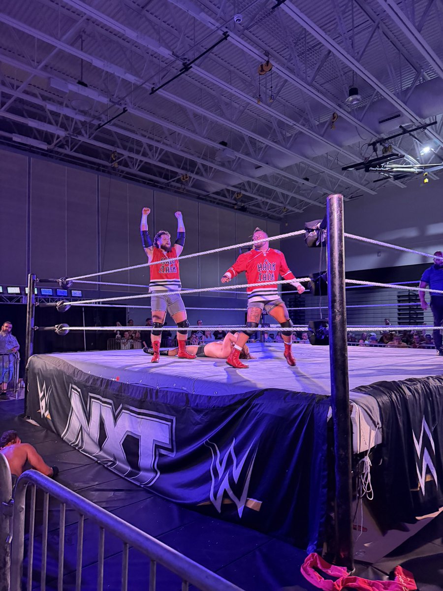 LexyHenke's tweet photo. Still thinking about this match in #nxtftpierce #Nxtfortpierce @tatewilderwwe @HankWalker_WWE @TankLedgerWWE and EK Prosper vs the Birthright… it was AWESOME. Totally main event/ PLE Worthy. These are the next big names ❤️ https://t.co/qqQDamhSLL