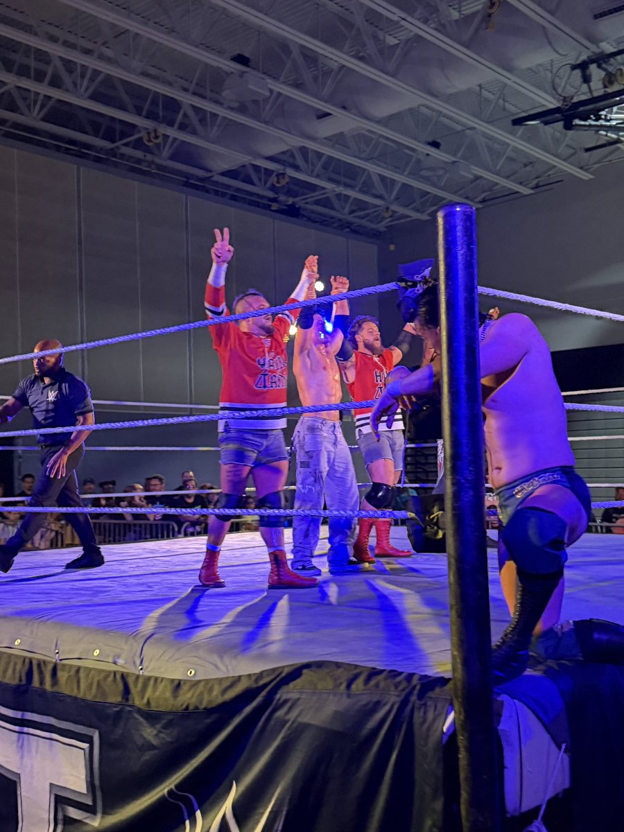 LexyHenke's tweet photo. Still thinking about this match in #nxtftpierce #Nxtfortpierce @tatewilderwwe @HankWalker_WWE @TankLedgerWWE and EK Prosper vs the Birthright… it was AWESOME. Totally main event/ PLE Worthy. These are the next big names ❤️ https://t.co/qqQDamhSLL