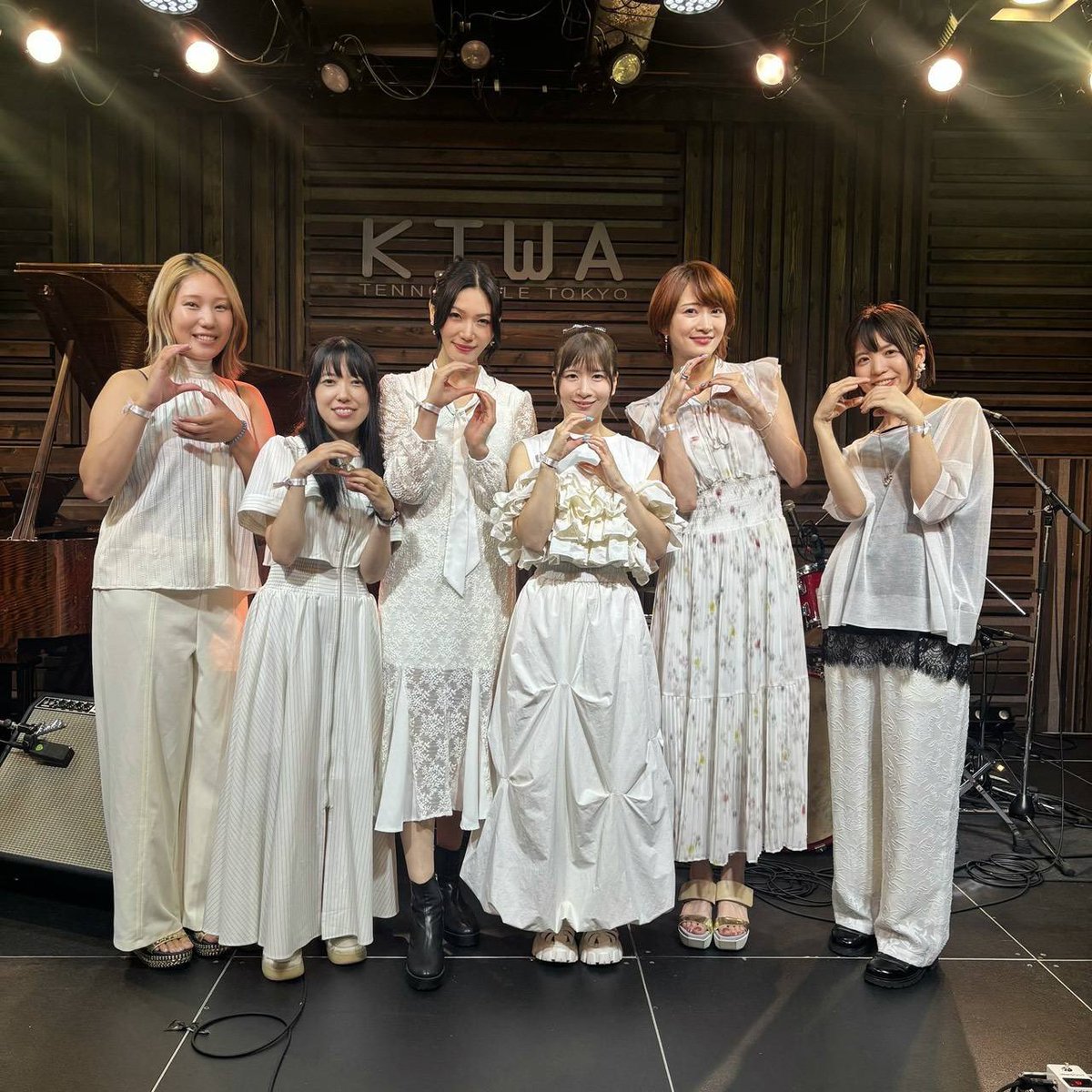 Lay0113's tweet photo. mika presents『Sound bouquet』💐

1部2部共に、素敵な時間をありがとうございました✨

音を心を重ねられる"音楽"、最高ですね。

また皆様とお会いできますように...💕
#サウンドブーケ　#感謝 https://t.co/FiHQ4BQrwa