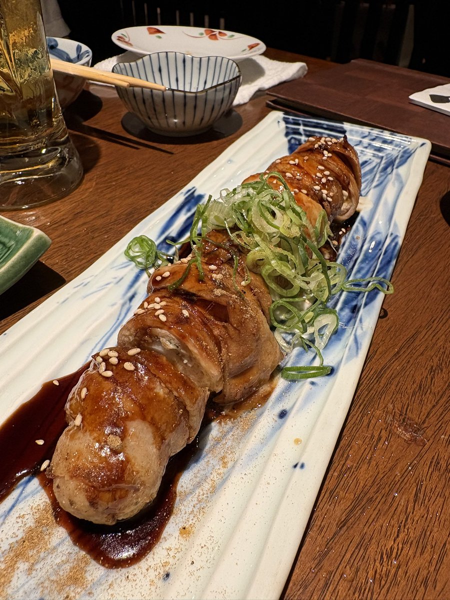 tohrian's tweet photo. めっちゃうまかったー、店員さんの対応もいい！出る時は満席でしたねー https://t.co/VpaM6ciP3s