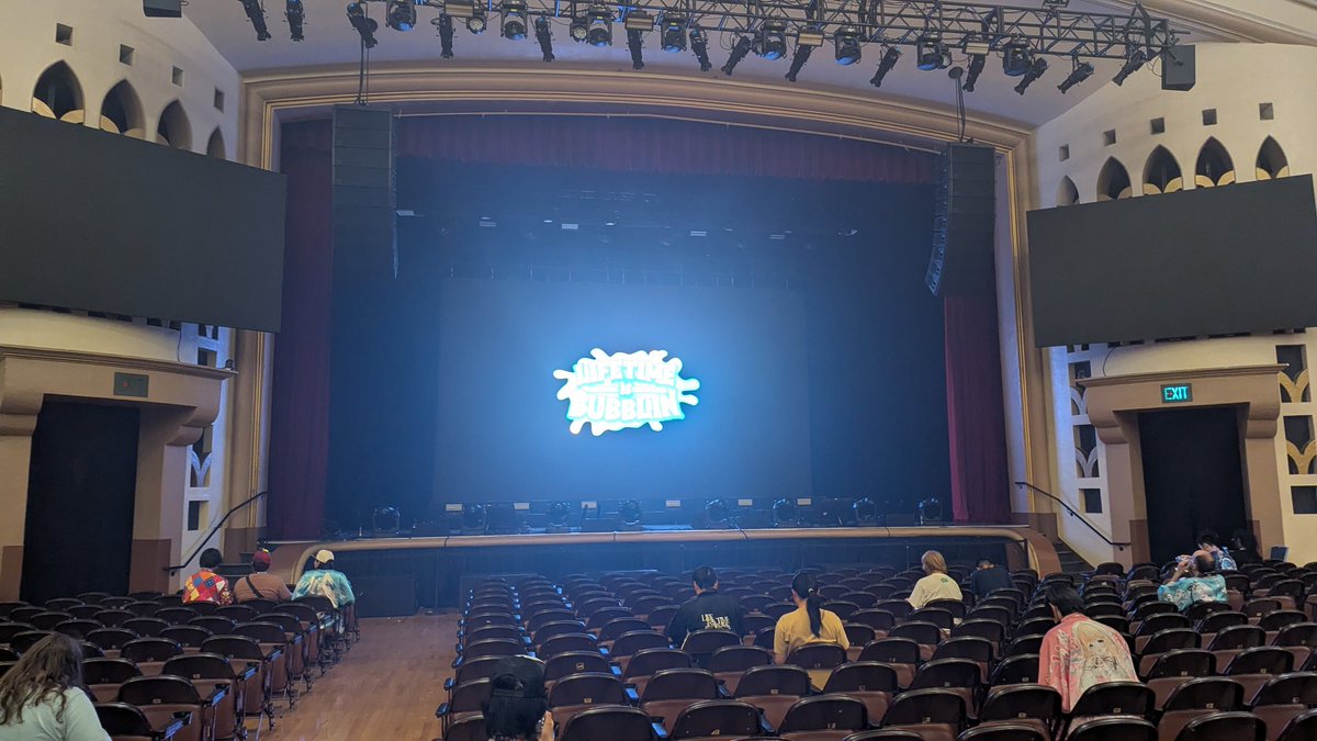 RockiestBalboa's tweet photo. More pictures from #HIMEHINAWorldTourSanJose one of the best vtuber concerts I've ever seen. HimeHina and the team at Studio LaRa are incredibly creative and have some of the best productions I've ever seen. I hope to see them again soon!!! Thank you!! https://t.co/g4gYzqCE9P
