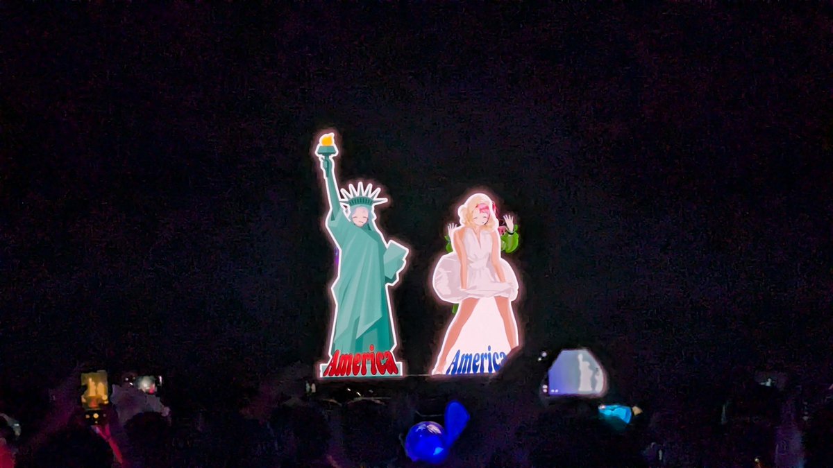 RockiestBalboa's tweet photo. More pictures from #HIMEHINAWorldTourSanJose one of the best vtuber concerts I've ever seen. HimeHina and the team at Studio LaRa are incredibly creative and have some of the best productions I've ever seen. I hope to see them again soon!!! Thank you!! https://t.co/g4gYzqCE9P