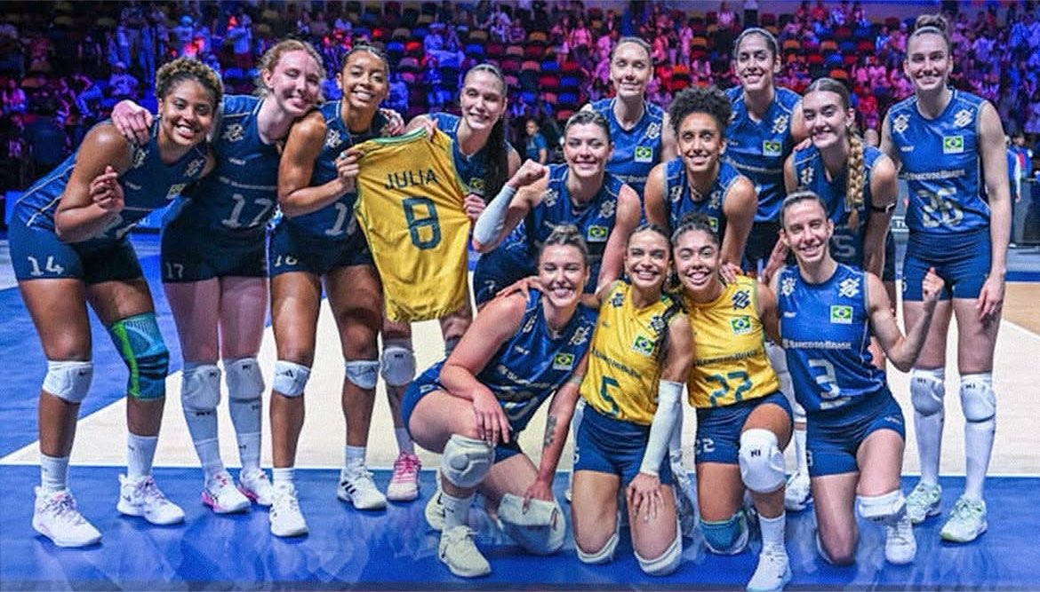 keifornal's tweet photo. SEATED FOR THE FINALS! 🔥🤩🍿

BRAZIL 🇧🇷 vs 🇹🇷 TURKIYE 

#VNL2026 https://t.co/jljS2ts4VF