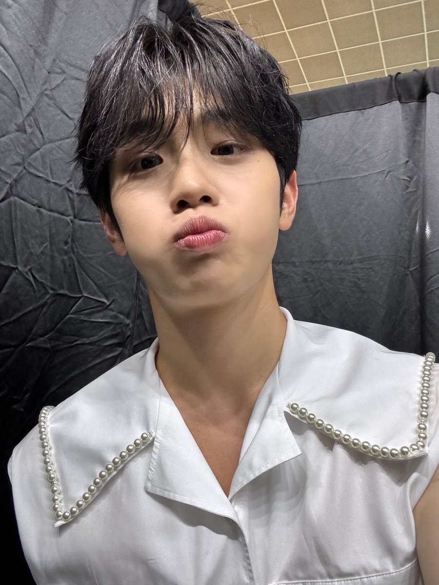 Bigtv0714's tweet photo. 이뿌니 태래 잘자~~ https://t.co/RjQSqCgs68