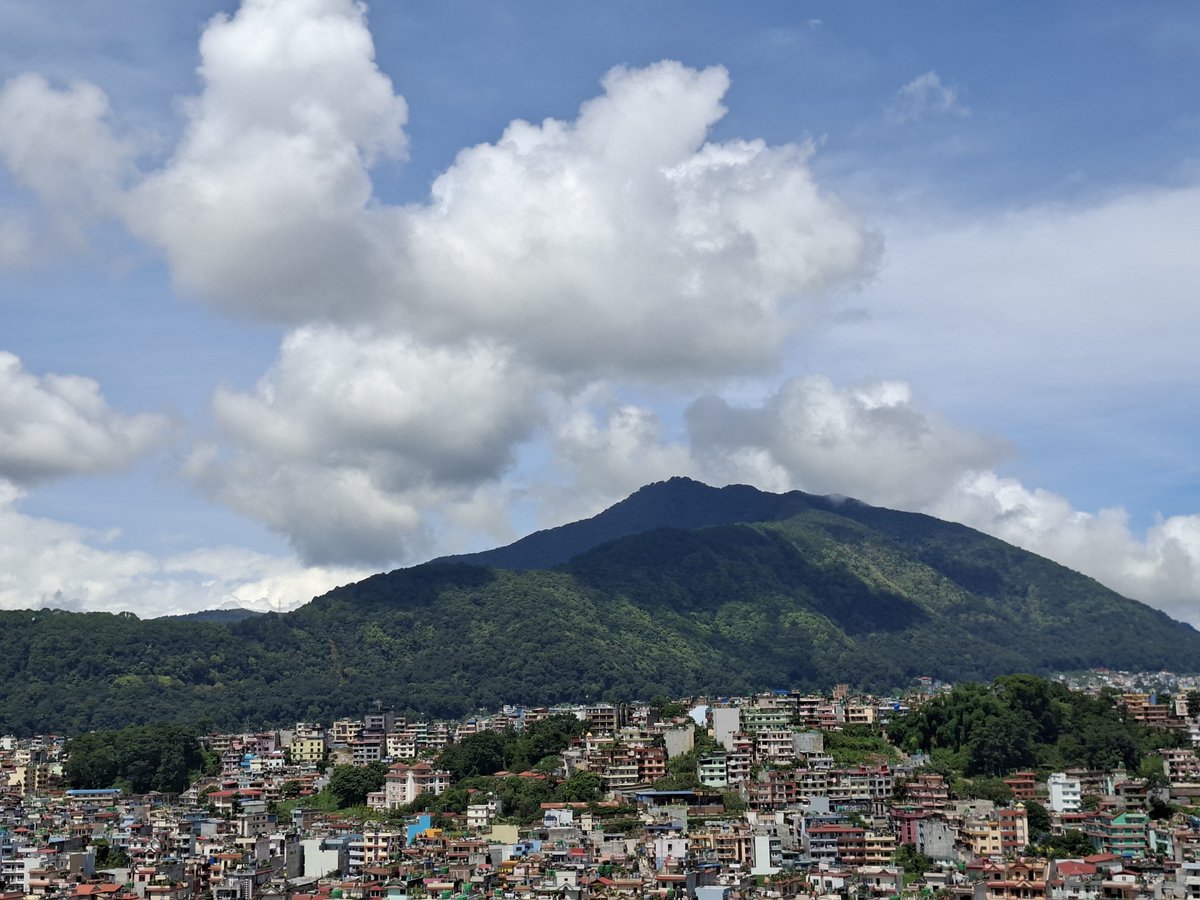 lenshimalayan's tweet photo. #trending #photography #kathmandu #morningview https://t.co/tm0pKQHDCJ