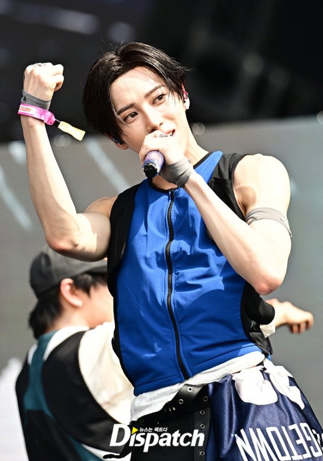 ARNO 🌹┈─𐑺ִ 260725 | 📰 NAVER ARTICLE [On-Site Photos] “His