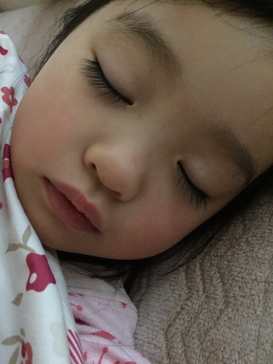 Ryuchan63's tweet photo. 何歳のあやねでしょ👶🏻おやすみ https://t.co/Eryfe42AeL