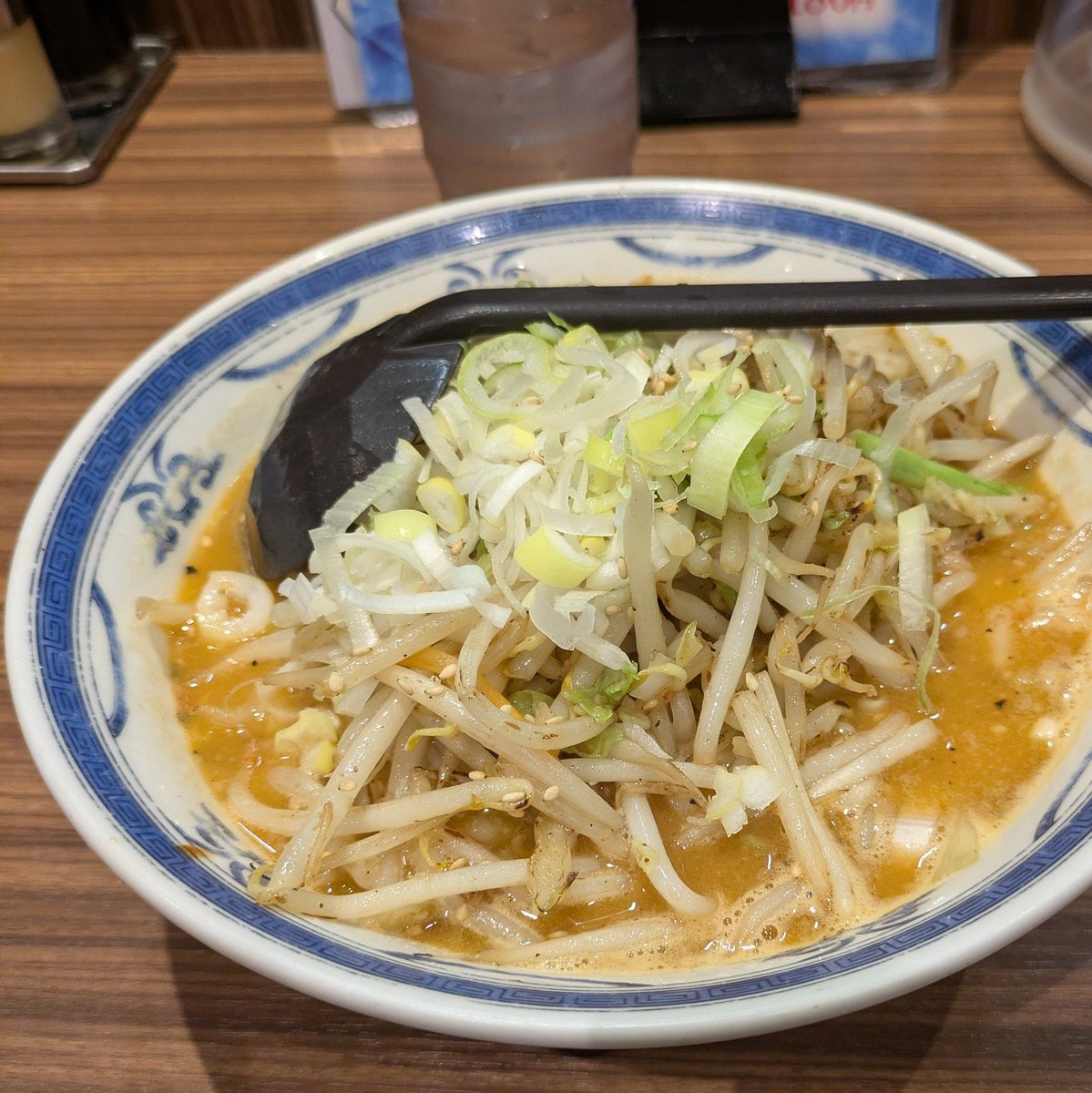 wakuda_'s tweet photo. 夕方にセイコーマートの安いパスタ（150円くらい）を食べてしまったので晩ごはんは麺抜きの札幌味噌ラーメンにしてみたけどこれが美味しかった。 https://t.co/9QoXcwkboE