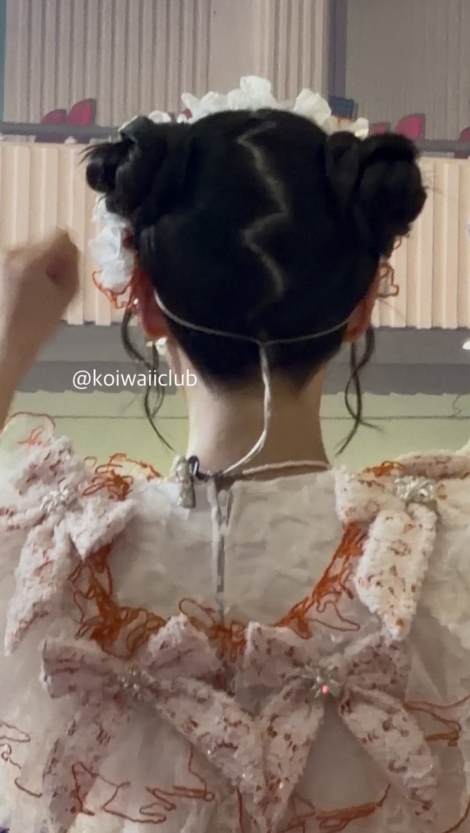 koiwaiiclub's tweet photo. 동글동글 뒷통수
지그재그 가르마
정말 칫챠이카,, 🫳🏻🫳🏻

#川本笑瑠 #えみるがみるの https://t.co/rNXKrIP6KY
