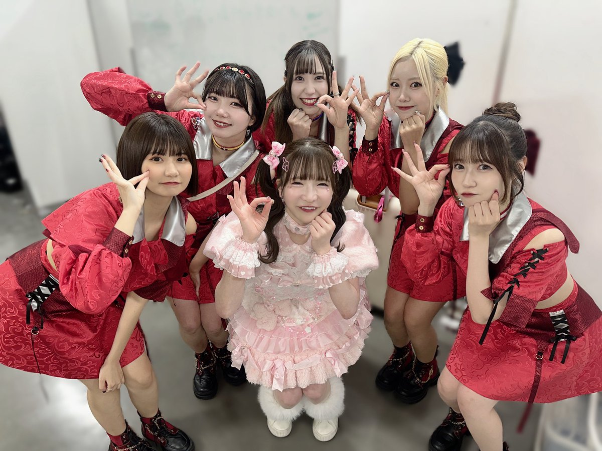 RED_RED_RED_i's tweet photo. もえのあずきさんと
お写真を撮っていただきました❤️‍🔥
ありがとうございました！！

#もえあず @moeazukitty 

#HNGSONIC2026
#レッドアイ https://t.co/yN0R8lhgoV