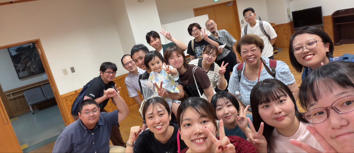 Pange_Kochi's tweet photo. 明日はいよいよ高知県合唱コンクール🎶

前日練習も無事に終わり、団員たちは気合い十分です💪
暑さに負けず、最高の音楽をお届けできるように頑張ります！

会場は高知市春野文化ホールピアステージです✨️
応援よろしくお願いします🍀*゜

 #合唱  #Pange  #高知 https://t.co/5ccdp7Sp8H