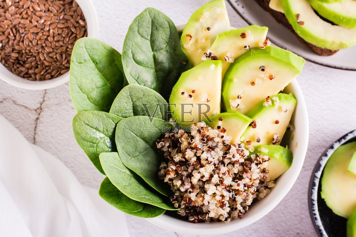 Marqueriteyyva3's tweet photo. This quick and delicious quinoa avocado bowl is perfect for your fat loss plan! Packed with protein, fiber, and healthy fats, it keeps you full without excess calories—ready in 15 mins! https://t.co/SagMSDOHrC