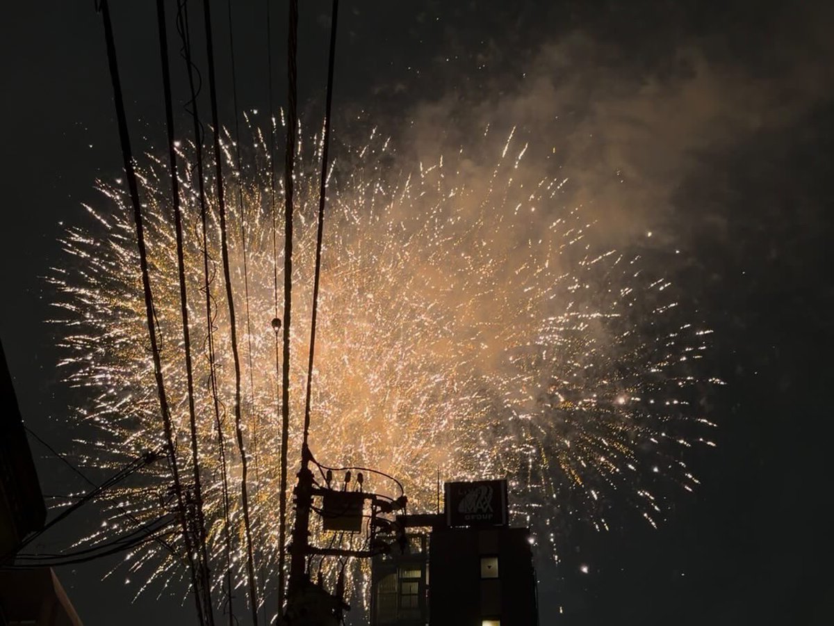 jwavewacodes's tweet photo. 🎇Podcasts🎇
8月配信は「花火03」！

今日は隅田川花火大会に行ってきました‼️
現地で感じた音や空気、花火の魅力をたっぷりお届けします！

8月の配信をお楽しみに⭐︎
#隅田川花火大会 #花火
 #jwave  #WACODES https://t.co/Z5XuF4g589