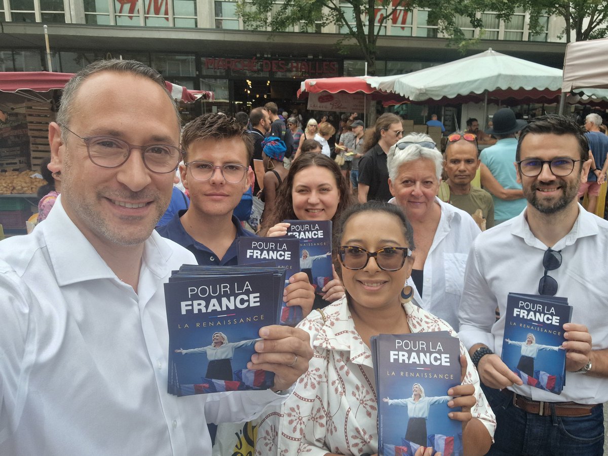 B_Bernard73's tweet photo. Excellent marché avec une partie de l'équipe du "Rassemblement pour Chambéry !"

En 2027, pour la France et avec @MLP_officiel : La Renaissance ! 🇫🇷

👉🏻 Rejoignez-nous : https://t.co/GQSpuKguLx https://t.co/eLbbUUy30j
