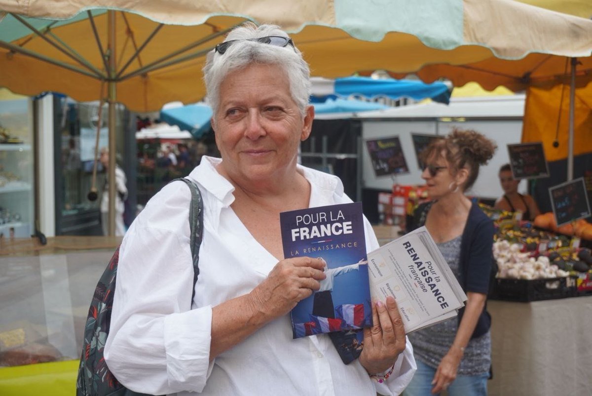 B_Bernard73's tweet photo. Excellent marché avec une partie de l'équipe du "Rassemblement pour Chambéry !"

En 2027, pour la France et avec @MLP_officiel : La Renaissance ! 🇫🇷

👉🏻 Rejoignez-nous : https://t.co/GQSpuKguLx https://t.co/eLbbUUy30j