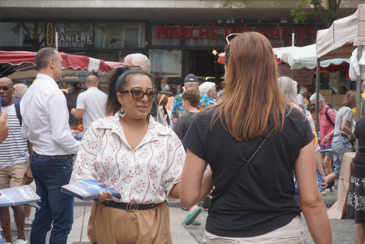B_Bernard73's tweet photo. Excellent marché avec une partie de l'équipe du "Rassemblement pour Chambéry !"

En 2027, pour la France et avec @MLP_officiel : La Renaissance ! 🇫🇷

👉🏻 Rejoignez-nous : https://t.co/GQSpuKguLx https://t.co/eLbbUUy30j