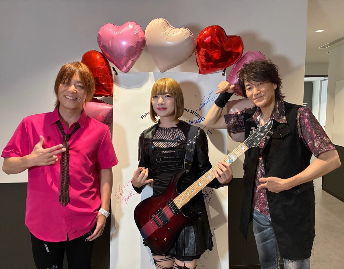 RYU_BSC's tweet photo. HIGHWAY STAR PARTY 2026 DAY1🎉
紀章さん、飯塚さんと🐄🐄
GRANRODEO先輩を追っかけて15,6年ほどになりますが、ステージでご一緒させていただける日がくるとは…
過去にBLOOD STAIN CHILDのLAST STARDUSTでヅカさんにゲスト参加していただいたり、ラジオや配信でも私のことを話していただいたり、いつも気にかけてくださり本当にありがとうございます😭
一生忘れられない日になりました！
ありがとうございました！！
これからもロデオ組一員として推して参ります🐄🤘
#HSPARTY2026 #GRANRODEO