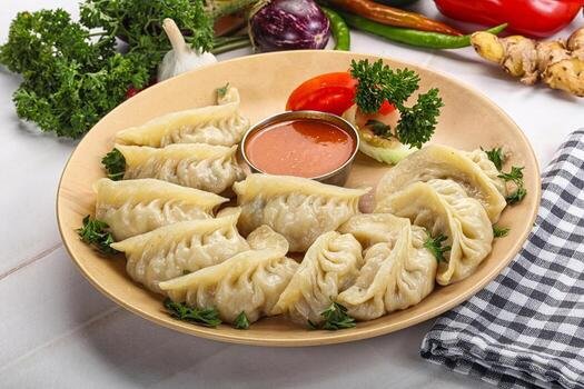 GMTMemeMacvt's tweet photo. Today I went to Wow Momo with my boyfriend to eat momos.

After reaching there, I placed an order and we both ate momos.

But when it came to paying the bill, he made some excuse and ran away.

I waited for him for 15 to 20 minutes but he didn't come, so I paid 550 rupees.

I took an auto-rickshaw and went home. Has your boyfriend ever done this to you?

Now I will never go anywhere with him again. You need to stay away from such guys.