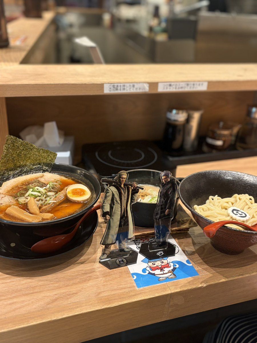 5techi109's tweet photo. なゆたんとらみょん本気部🍜🧜‍♀️
ちいかわ映画一緒に見れてうれしい😆🎶面白かった……！私は🦦先生がすき https://t.co/VyUSvjCEYI