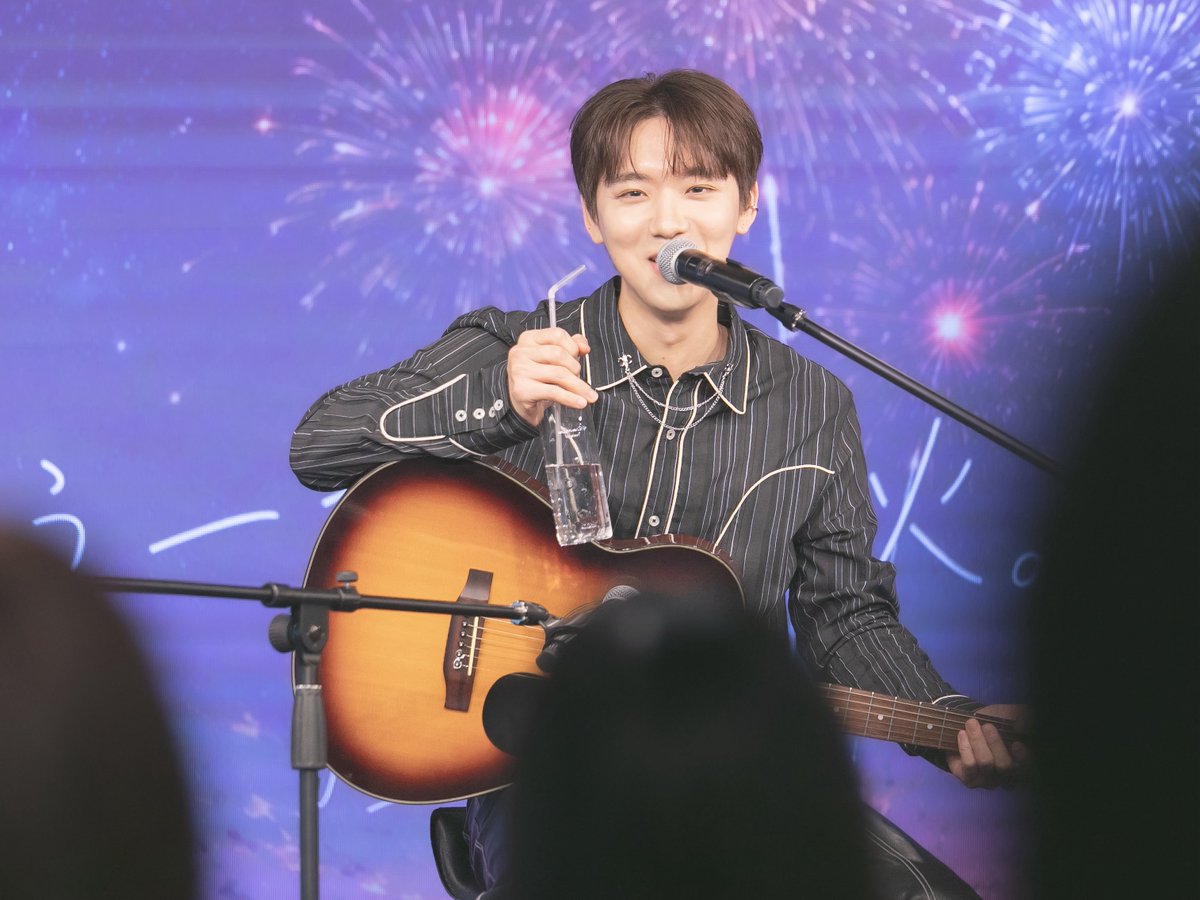 e_100per's tweet photo. 260725 KISS Entertainment
【Jong Hwan】First solo event

おひさしぶり！🍊

#JongHwan #FAVE1
#종환 #페이브원 #ジョンファン
@100per_jonari @FAVE1_official https://t.co/5cajxxbO1y