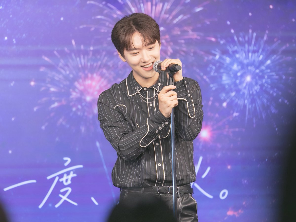 e_100per's tweet photo. 260725 KISS Entertainment
【Jong Hwan】First solo event

おひさしぶり！🍊

#JongHwan #FAVE1
#종환 #페이브원 #ジョンファン
@100per_jonari @FAVE1_official https://t.co/5cajxxbO1y